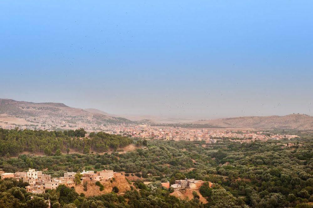 Kasbah Ait Oumghar Hotel Demnat Luaran gambar