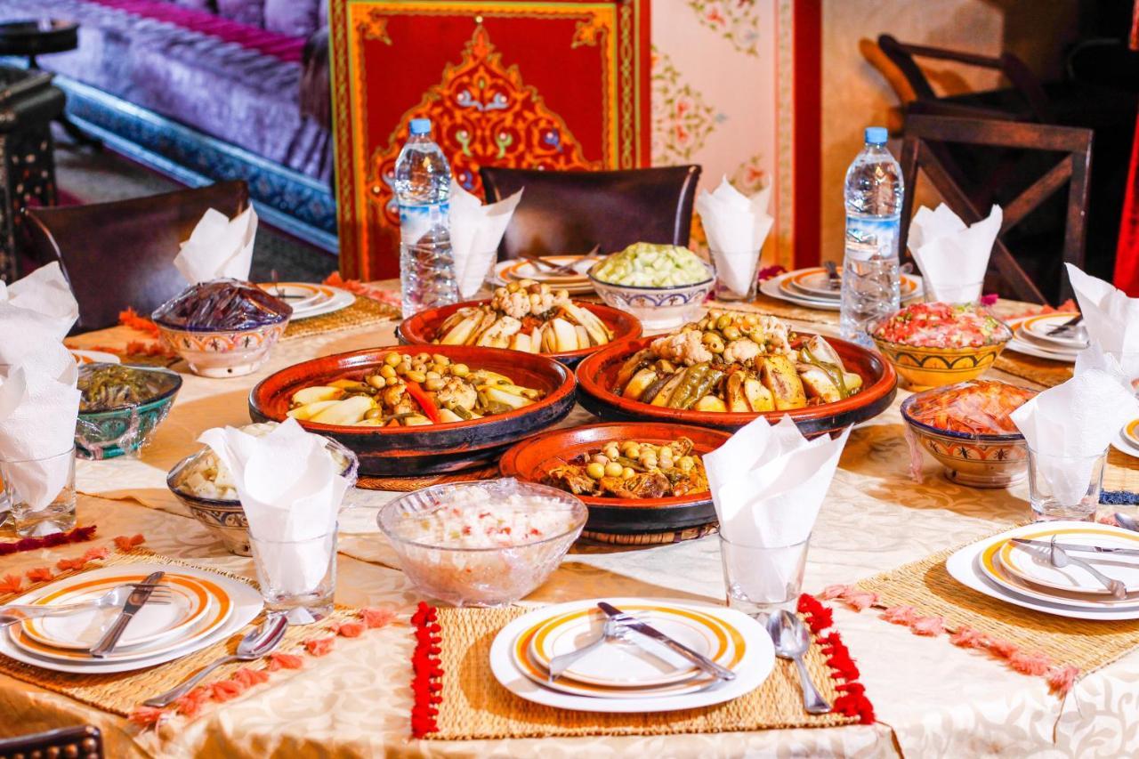 Kasbah Ait Oumghar Hotel Demnat Luaran gambar